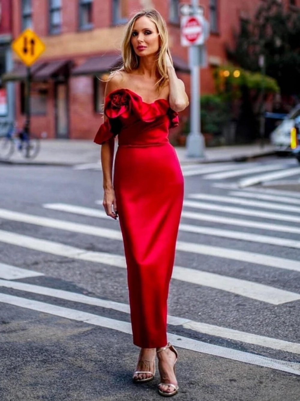 Muse by Marchesa Holly Satin 3D Floral One Shoulder Sheath Dress Red SZ 14 NWT